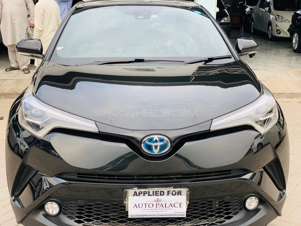 Toyota C-HR 2018 for Sale in Peshawar Image-1