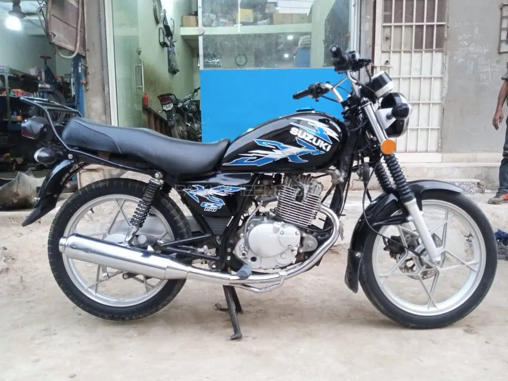 Suzuki gs 150 deals 2020