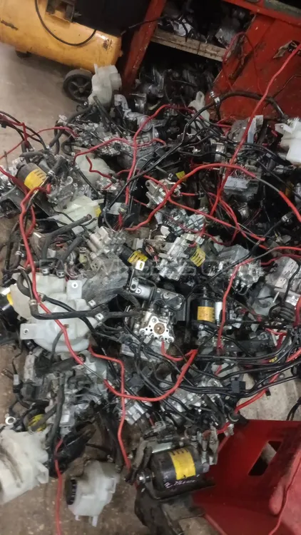 Toyota Prius Aqua Abs unit Image-1