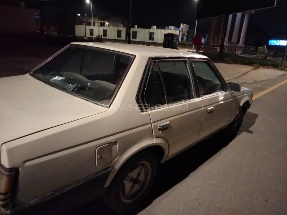 Toyota Corona 1983 for sale in Lahore