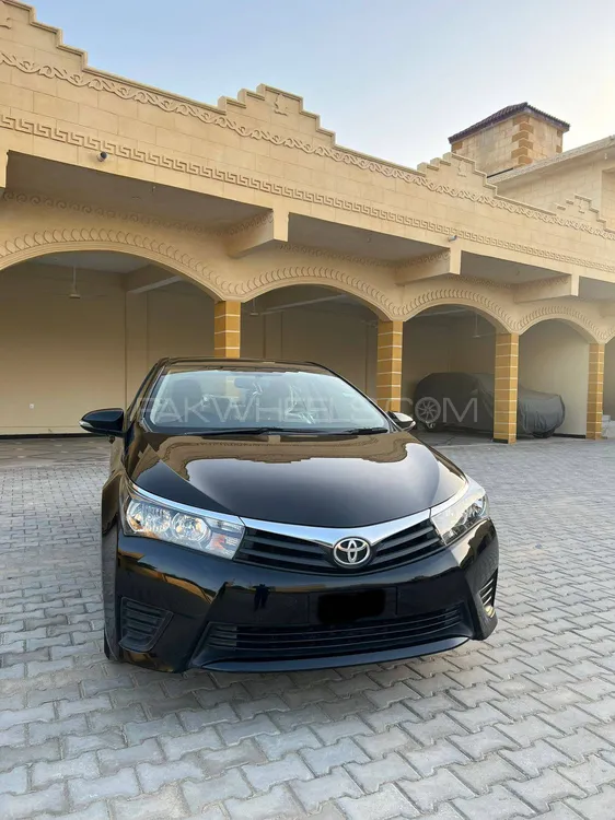 Toyota Corolla 2017 for Sale in Islamabad Image-1