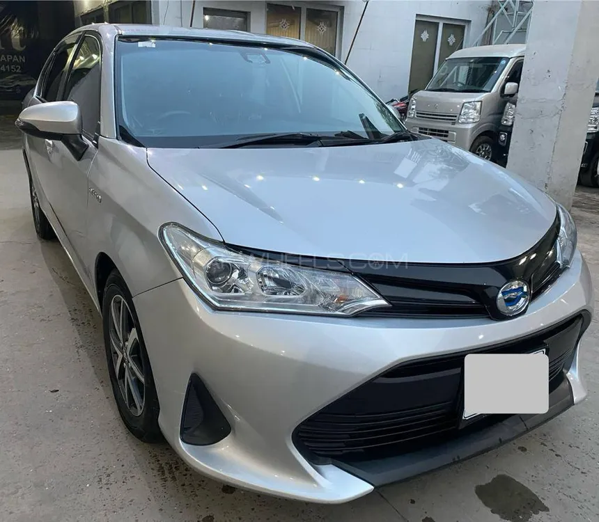 Toyota Corolla Axio 2018 for sale in Gujranwala