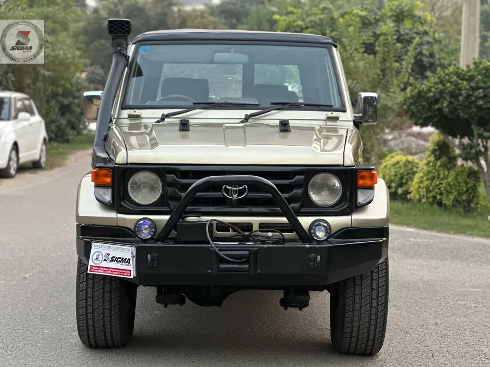 Toyota Land Cruiser 1986 for Sale in Lahore Image-1