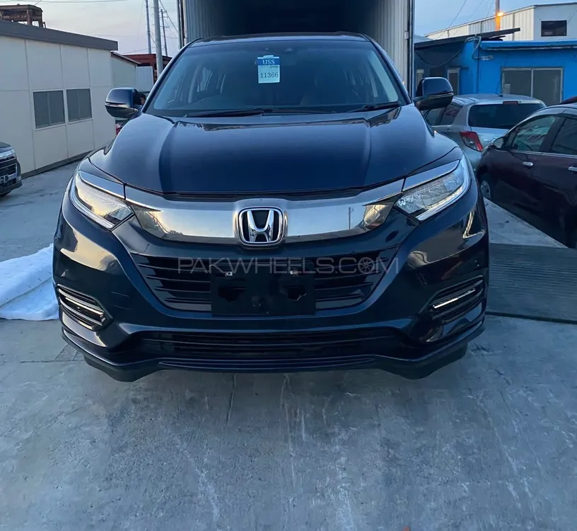 Honda Vezel 2018 for Sale in Islamabad Image-1