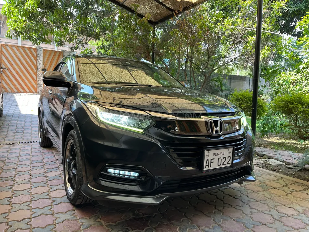 Honda Vezel 2015 for Sale in Gujrat Image-1