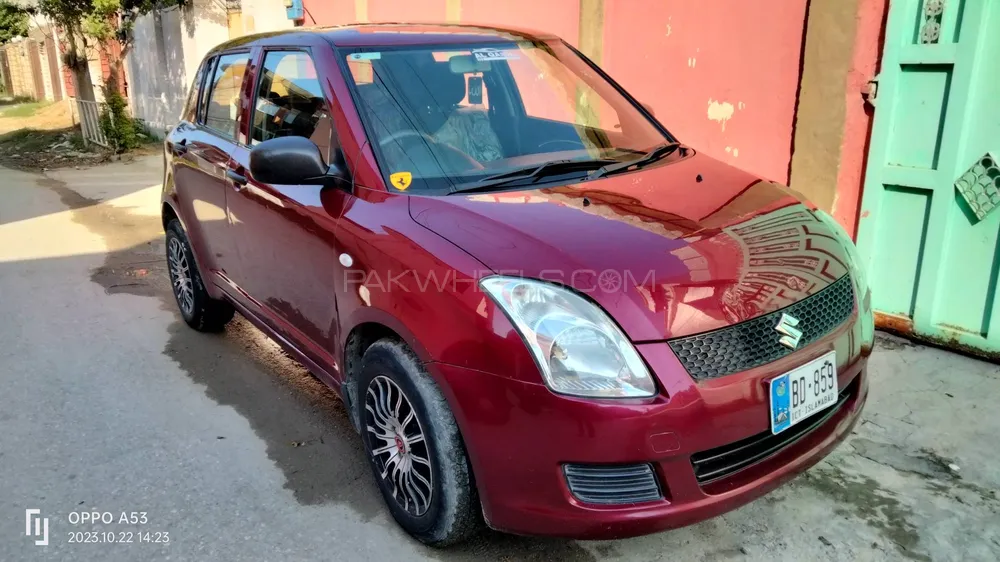 Suzuki Swift 2014 for Sale in Mardan Image-1
