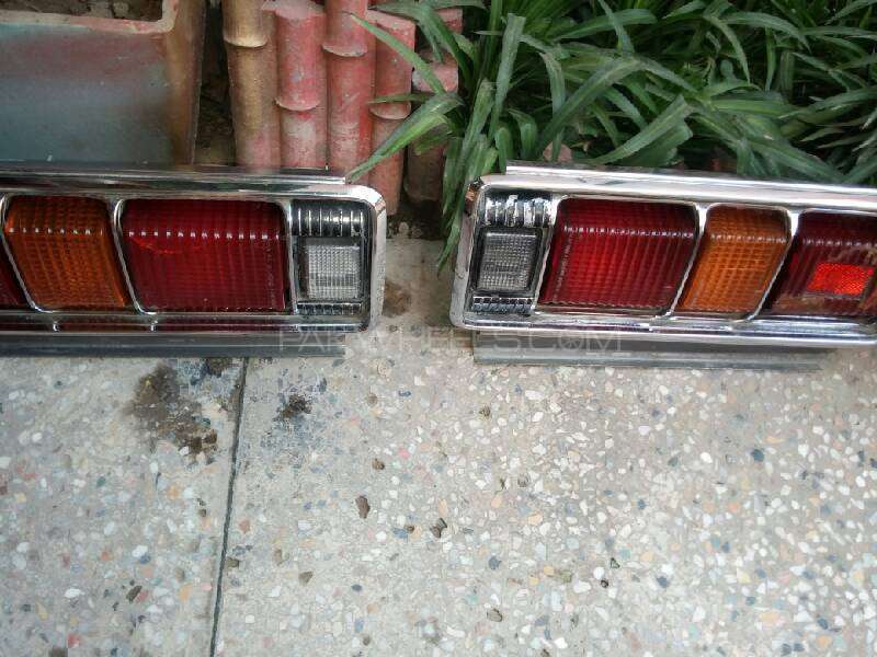 Toyota Crown Tail lights For Sale Image-1