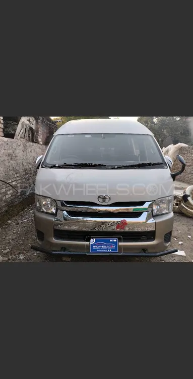 Toyota Hiace 2014 for Sale in Lahore Image-1