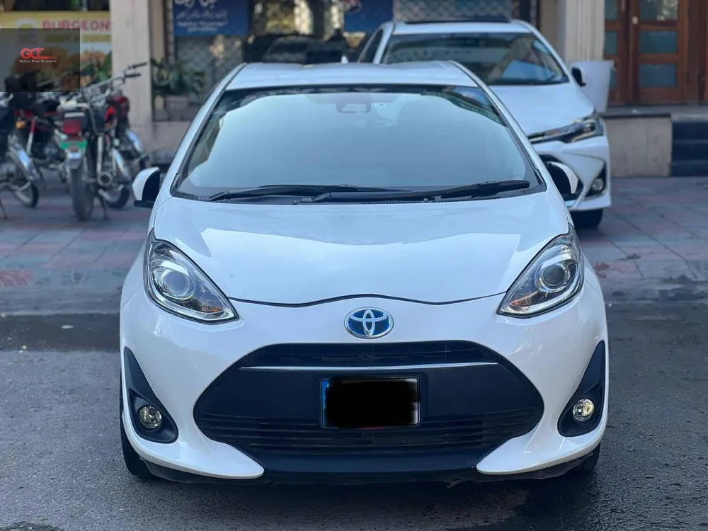 Toyota Aqua 2017 for Sale in Islamabad Image-1