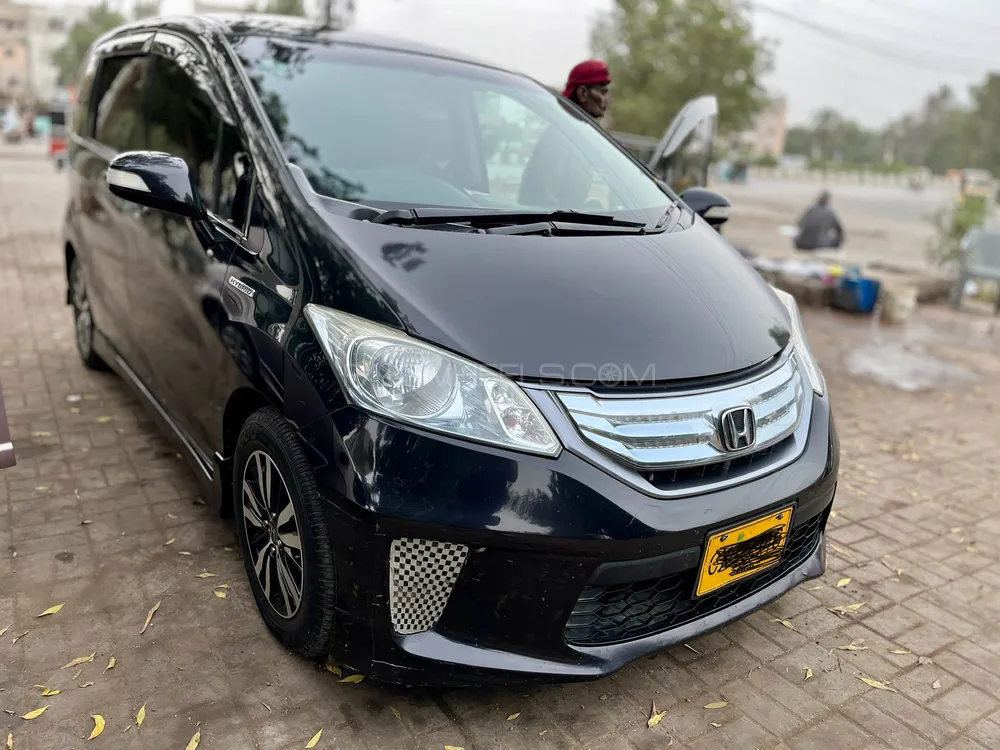 Honda Freed 2012 for Sale in Karachi Image-1