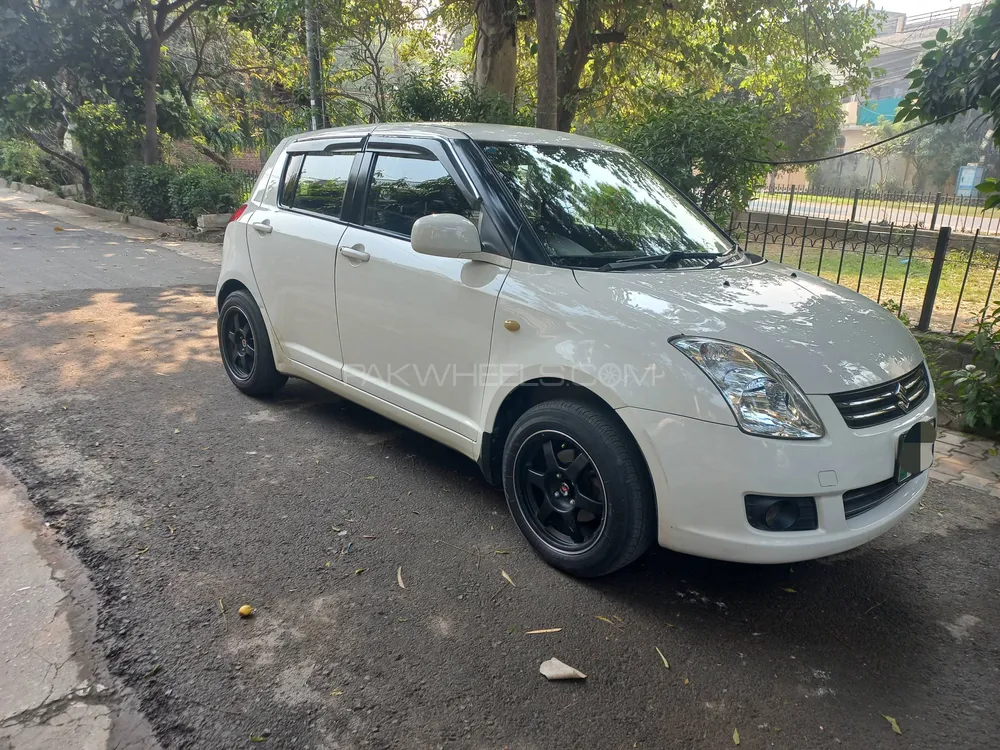 Suzuki Swift 2018 for Sale in Lahore Image-1