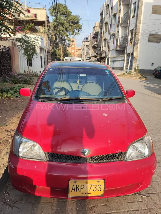 Toyota Platz 2000 for Sale in Karachi Image-1