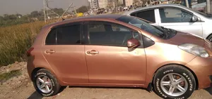 Toyota Vitz F 1.0 2013 for Sale