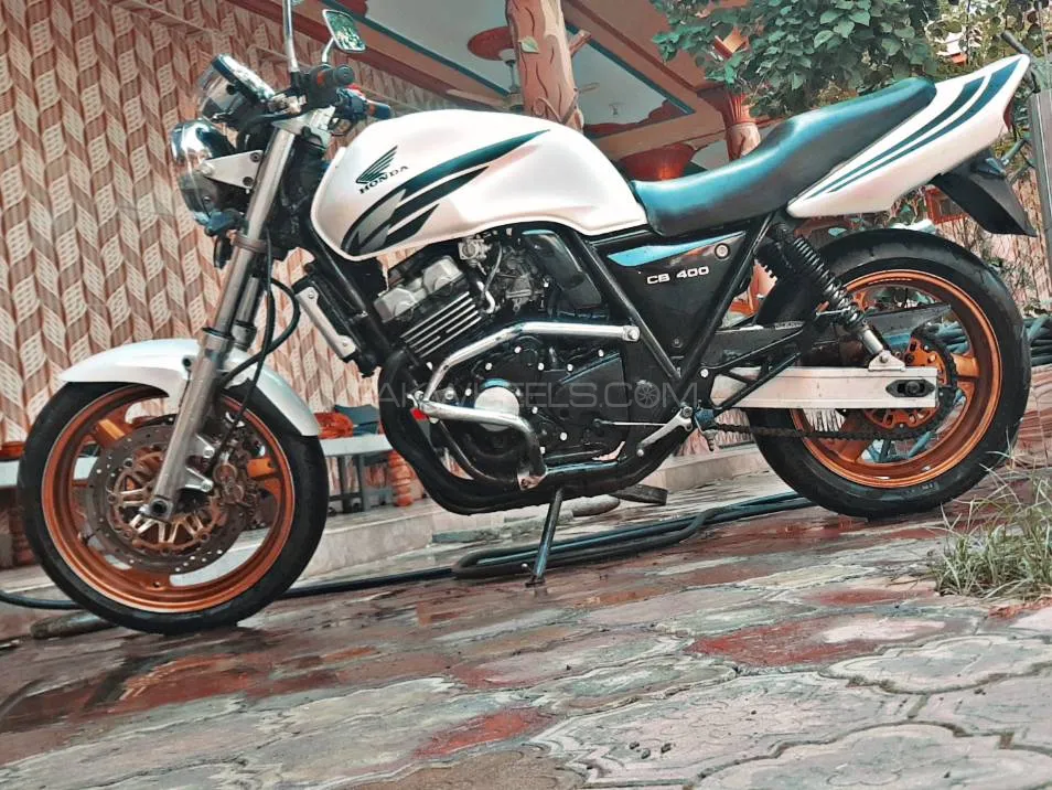 Used Honda CB400 2001 Bike for sale in Swatmingora 507095