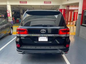 Make: Land Cruiser ZX
Model: 2020
Mileage: 5,800 KM
Reg: Unregistered 

Full House

Calling and Visiting Hours

Monday to Saturday

11:00 AM to 7:00 PM