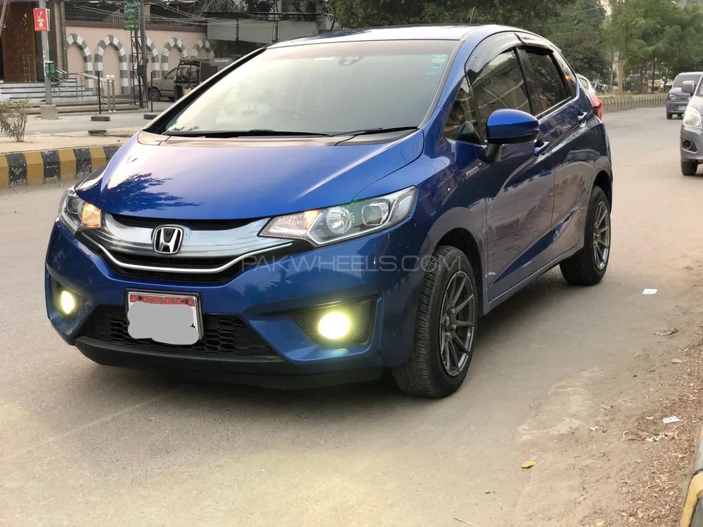 Honda Fit 2014 for Sale in Karachi Image-1