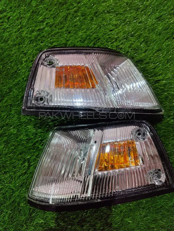 Honda Civic 88 Model Corner lamps indicaters Image-1