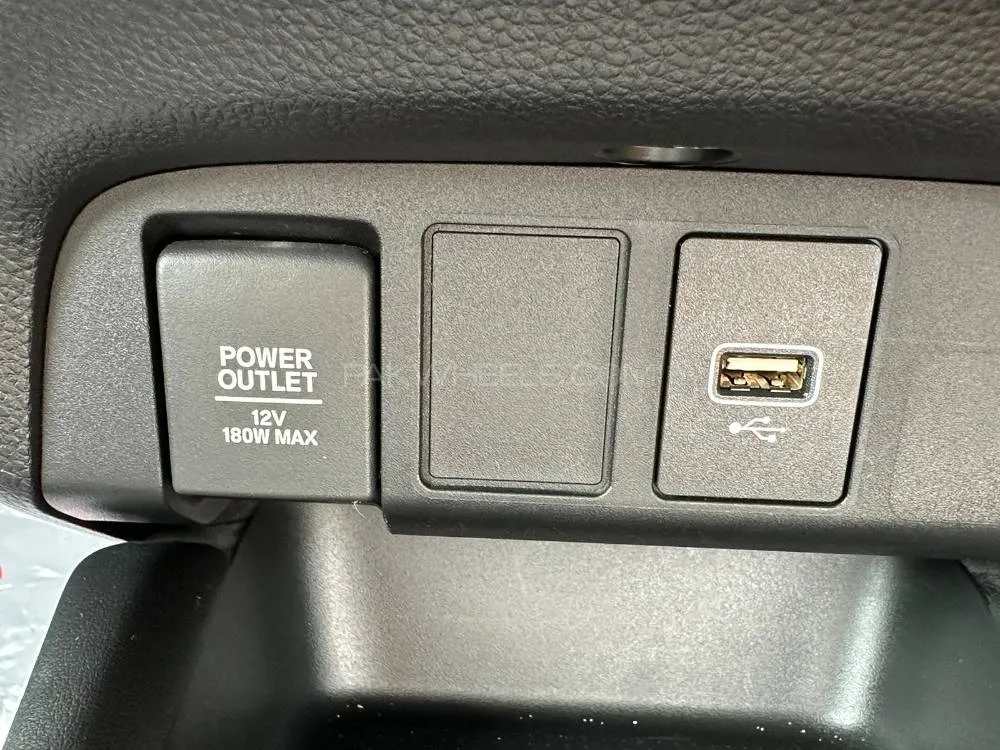 Honda Fit 2020 for Sale in Lahore Image-1