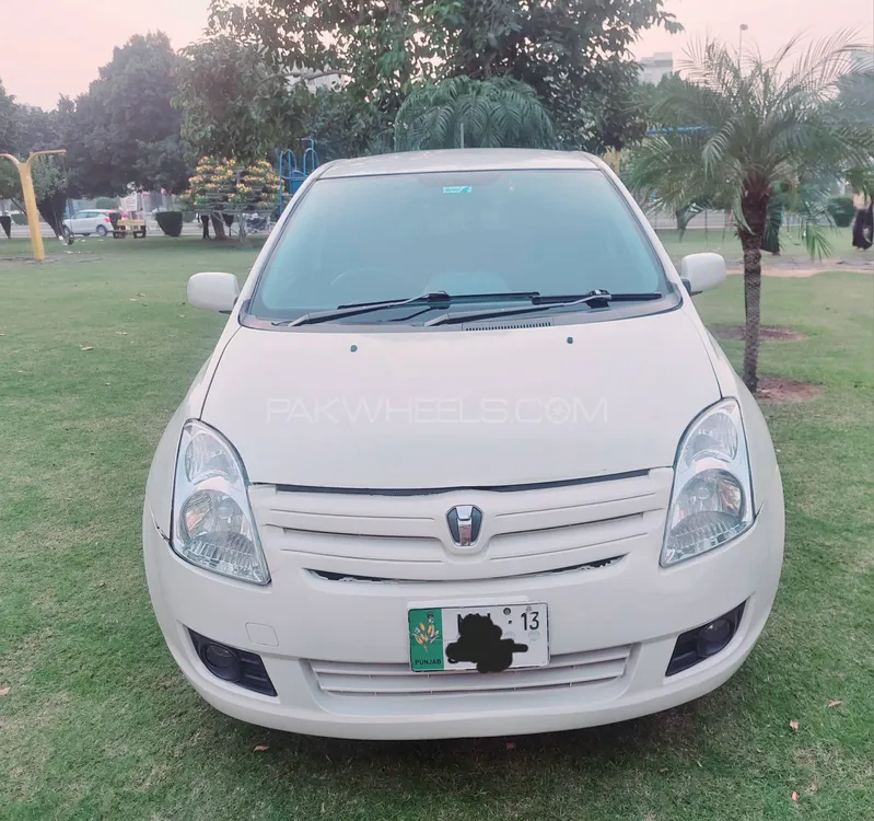 Toyota IST 2003 for Sale in Lahore Image-1