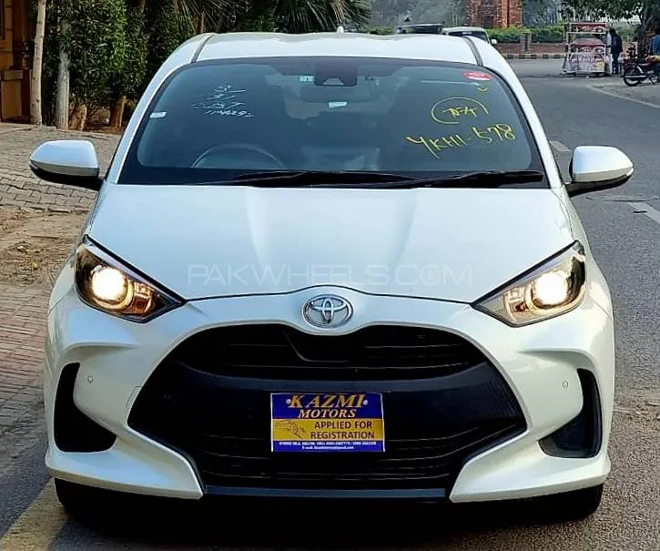 Toyota Yaris Sedan 2021 for Sale in Multan Image-1
