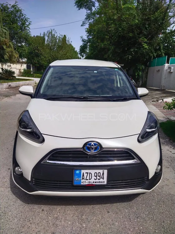 Toyota Sienta 2016 for sale in Islamabad
