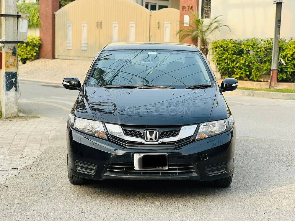 Honda City 2017 for Sale in Faisalabad Image-1