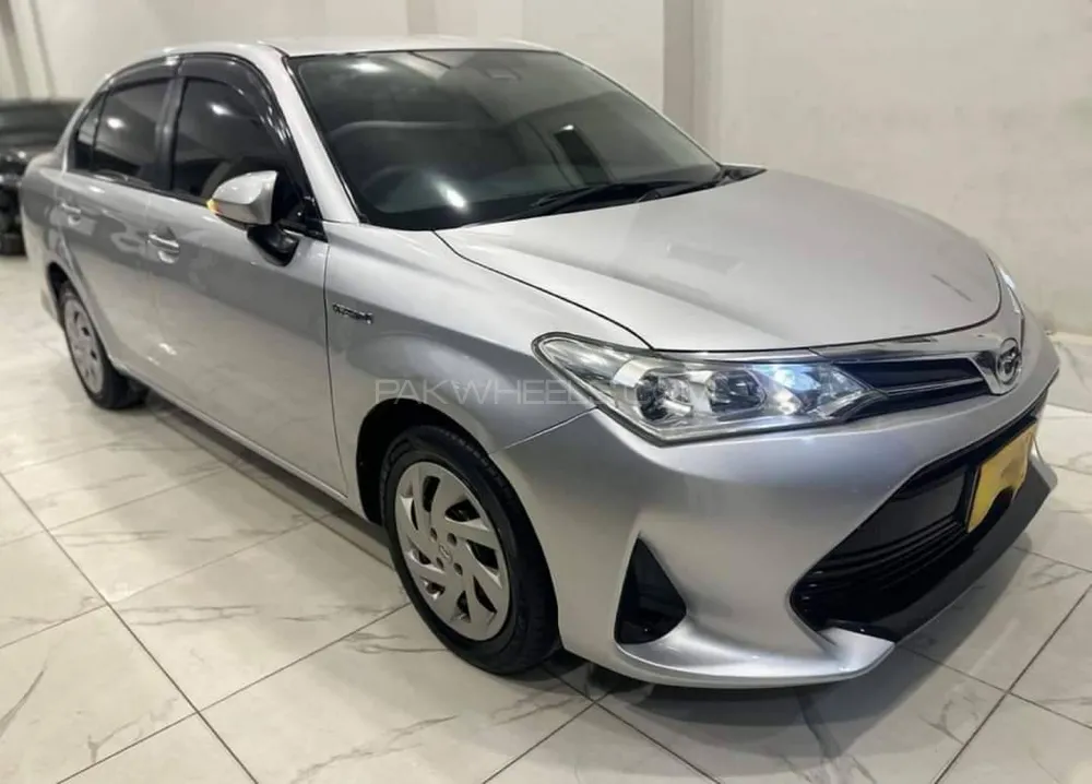 Toyota Corolla Axio Hybrid 1.5 2019 for sale in Karachi | PakWheels