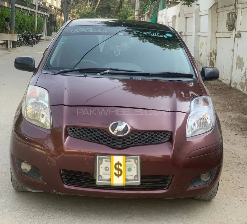 Toyota Vitz 2010 for Sale in Karachi Image-1