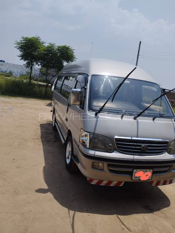 Toyota Hiace 2003 for Sale in Chakwal Image-1