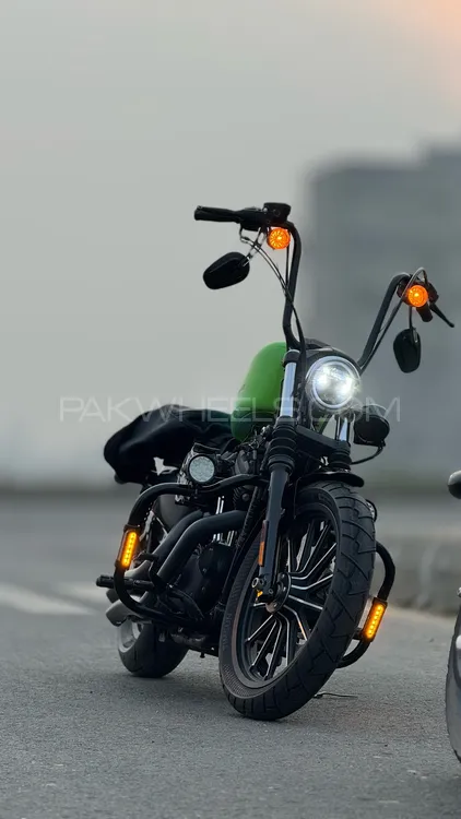 Harley Davidson Iron 883 2010 for Sale Image-1