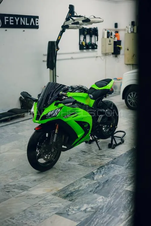 Kawasaki Ninja ZX-10R 2011 for Sale Image-1