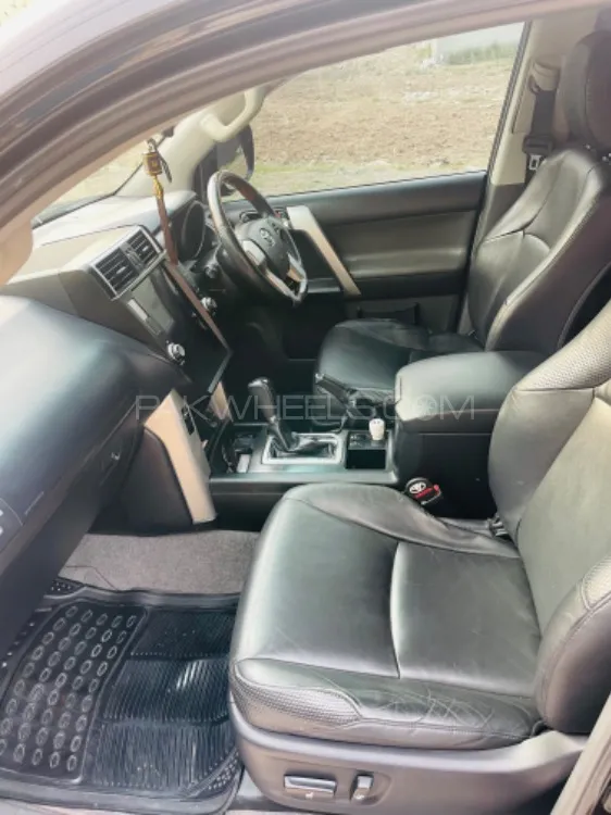 Toyota Prado 2010 for Sale in Lahore Toyota Prado 2010 for Sale in Lahore Image-5
