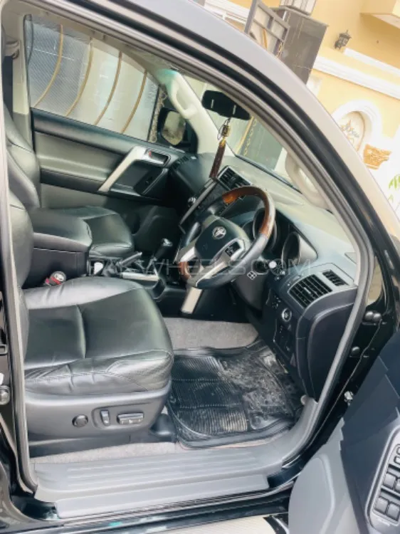 Toyota Prado 2010 for Sale in Lahore Toyota Prado 2010 for Sale in Lahore Image-7