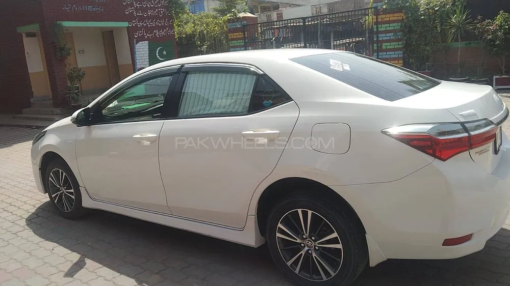 Toyota Corolla 2019 for Sale in Sadiqabad Image-1