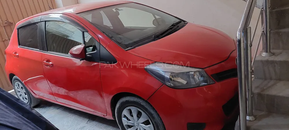 Toyota Vitz 2013 for Sale in Islamabad Image-1