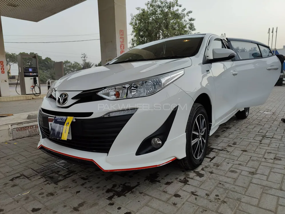 Toyota Yaris Sedan 2022 for Sale in Karachi Image-1