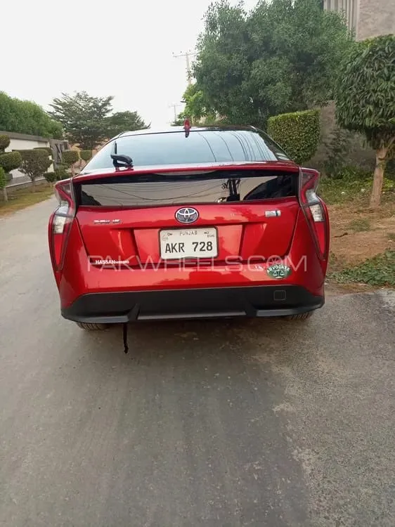 Toyota Prius 2017 for sale in Okara