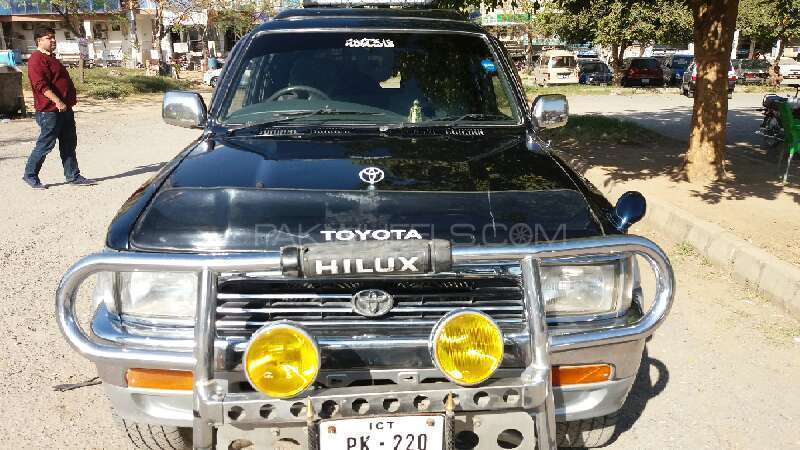 Toyota Hilux 1992 for Sale in Islamabad Image-1
