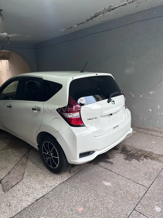 Nissan Note 2017 for Sale in Lahore Image-1