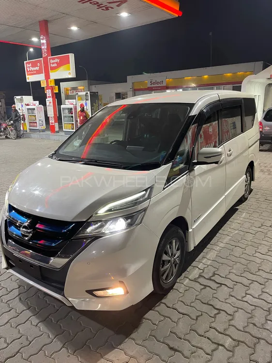 Nissan Serena 2018 for Sale in Gujranwala Image-1