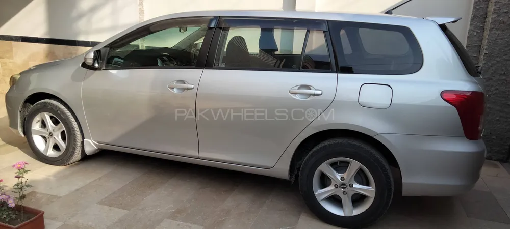 Toyota Corolla Fielder 2007 for Sale in Peshawar Image-1
