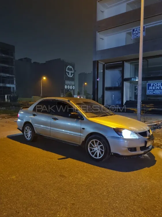 Mitsubishi Lancer 2004 for Sale in Lahore Image-1