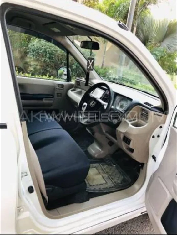 Honda Life 2014 for Sale in Lahore Image-1