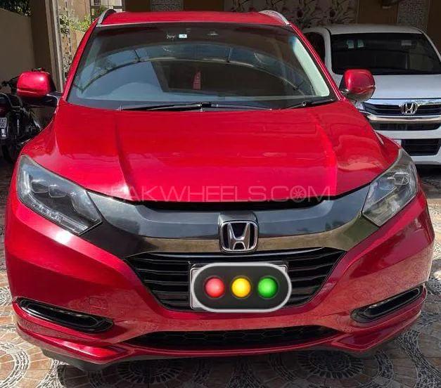 Honda Vezel 2017 for Sale in Lahore Image-1