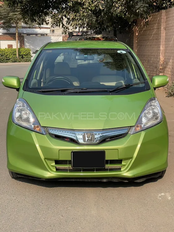 Honda Fit 2011 for Sale in Multan Image-1