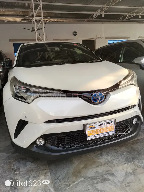 Toyota C-HR 2017 for Sale in Peshawar Image-1