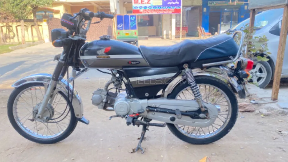 Used Honda CD 70 2021 Bike for sale in Lahore - 510718 | PakWheels