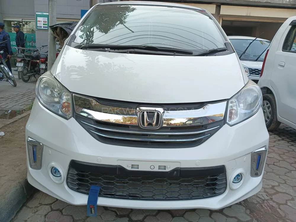 Honda Freed 2015 for Sale in Gujranwala Image-1