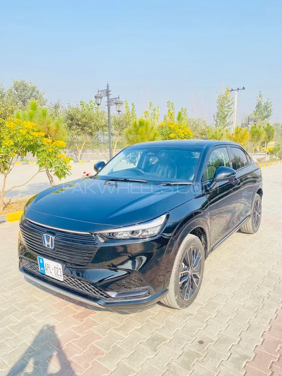 Honda Vezel 2022 for Sale in Peshawar Image-1