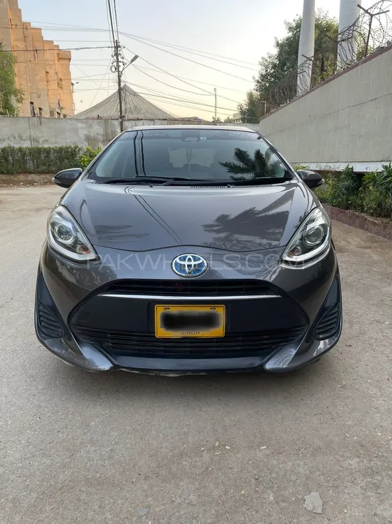 Toyota Aqua 2017 for Sale in Karachi Image-1